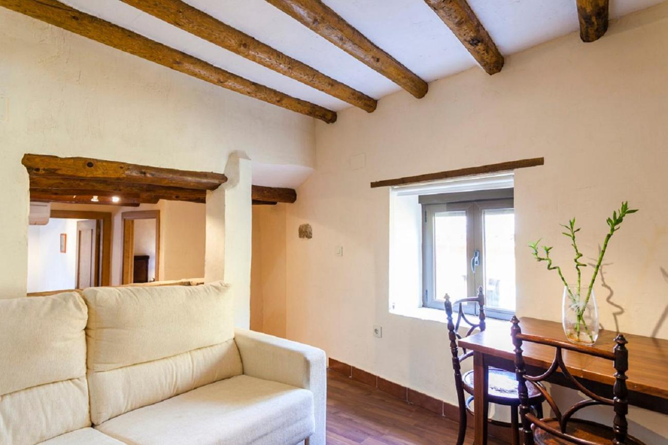 Apartamentos Casa Samper Santa Eulalia de Gállego Szoba fotó