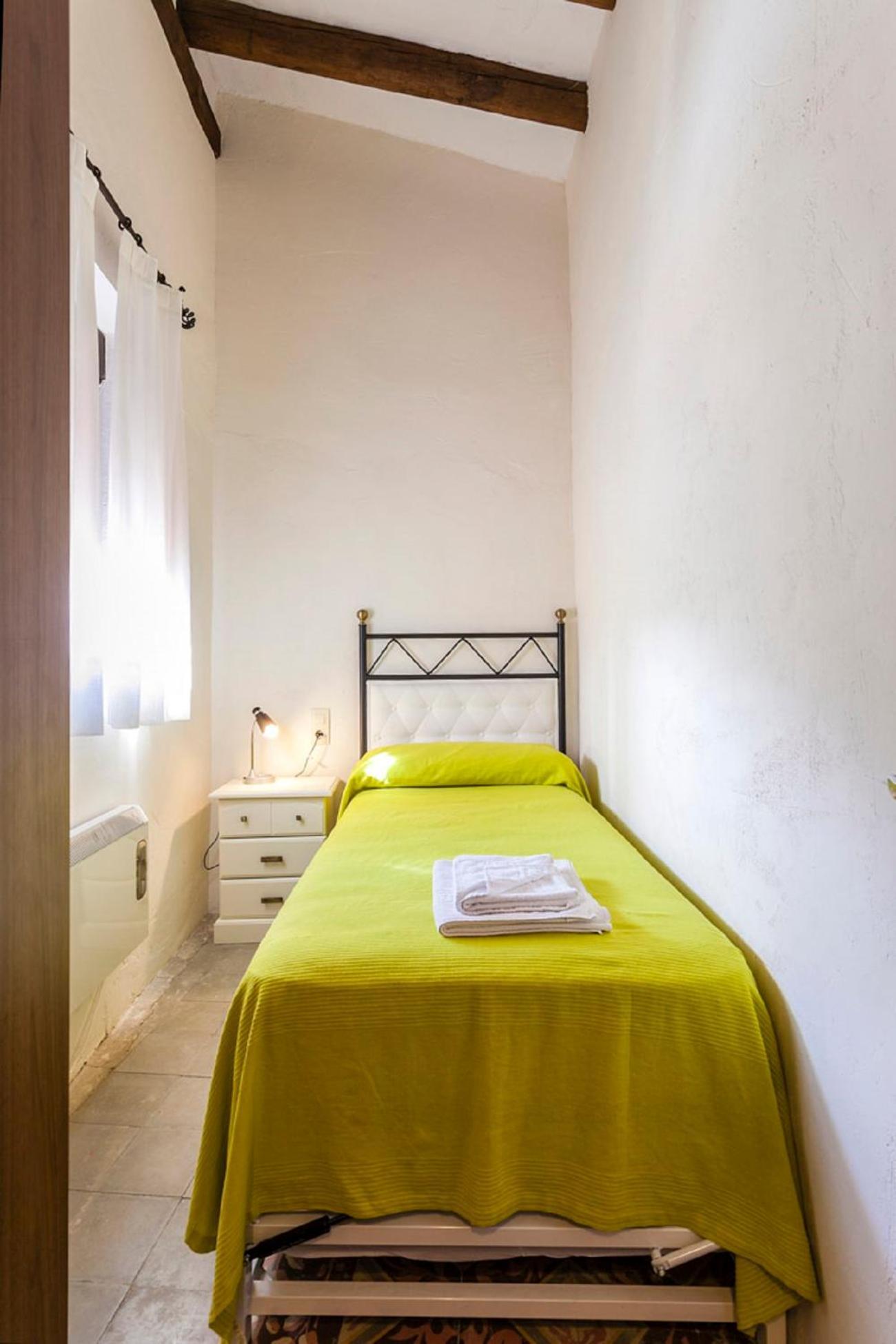 Apartamentos Casa Samper Santa Eulalia de Gállego Szoba fotó