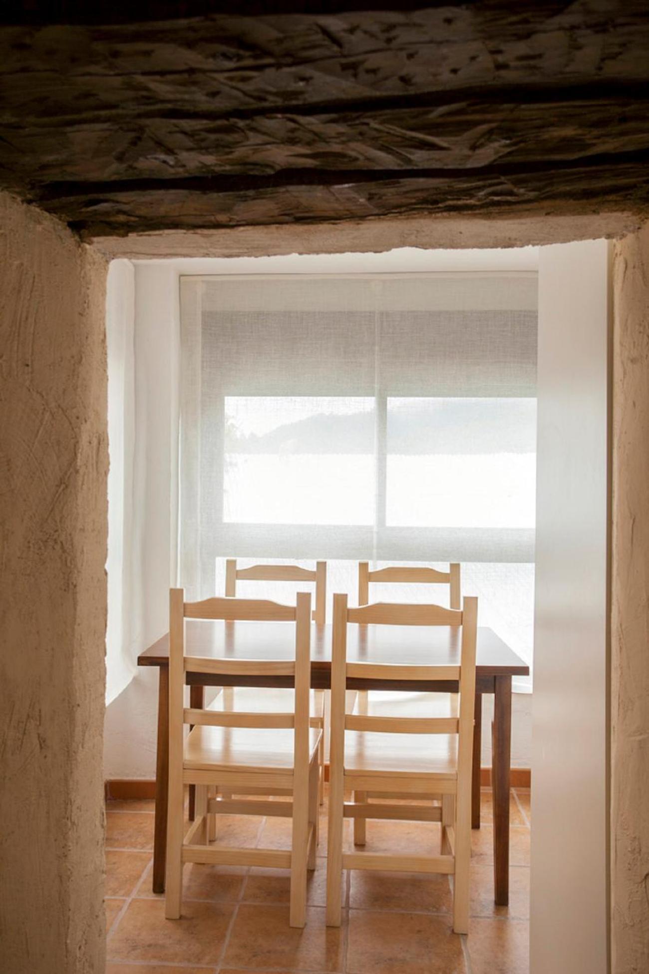Apartamentos Casa Samper Santa Eulalia de Gállego Szoba fotó