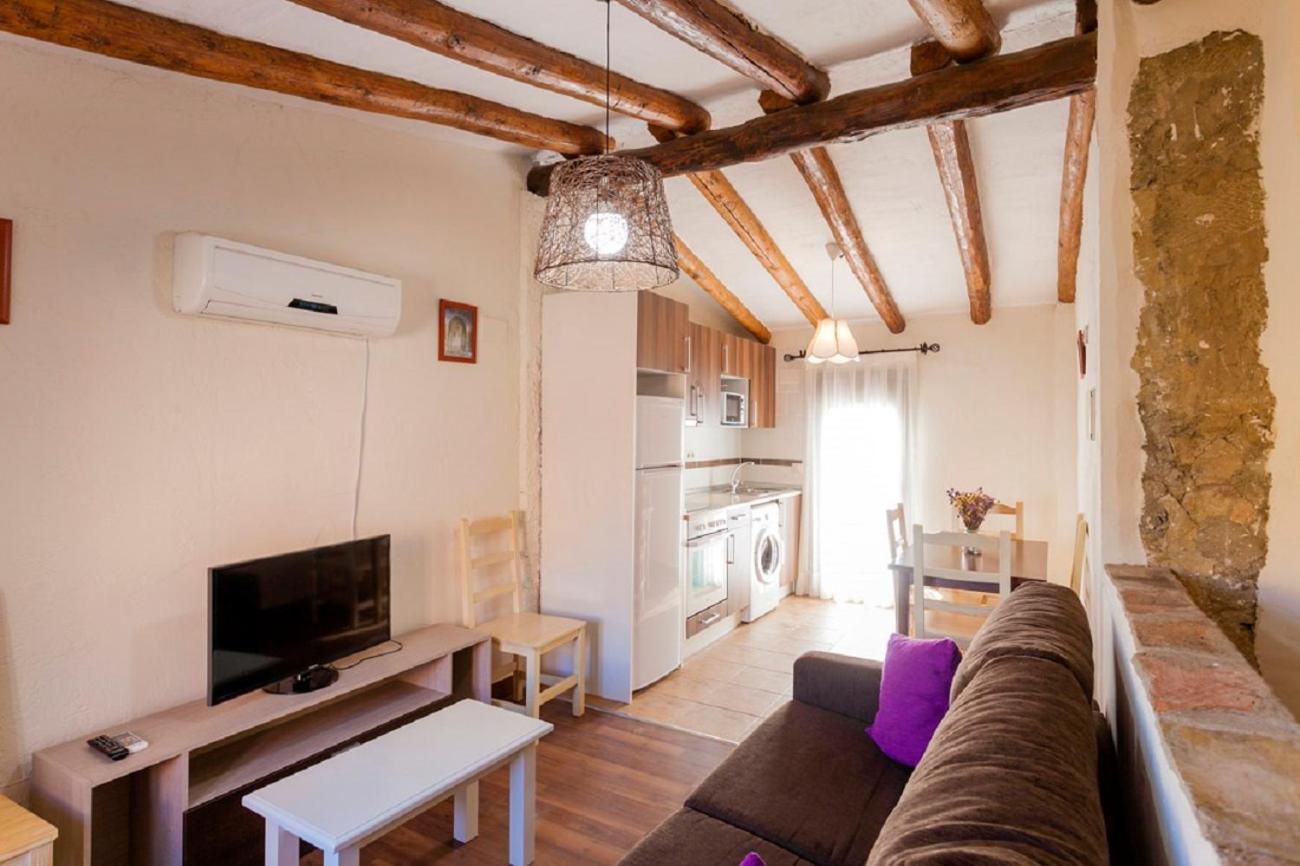 Apartamentos Casa Samper Santa Eulalia de Gállego Szoba fotó